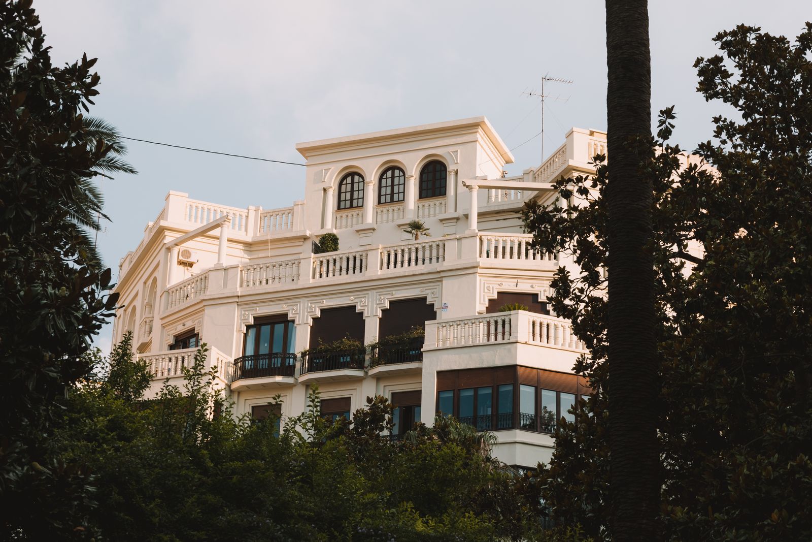 Riviera Spanish Revival, The Riviera