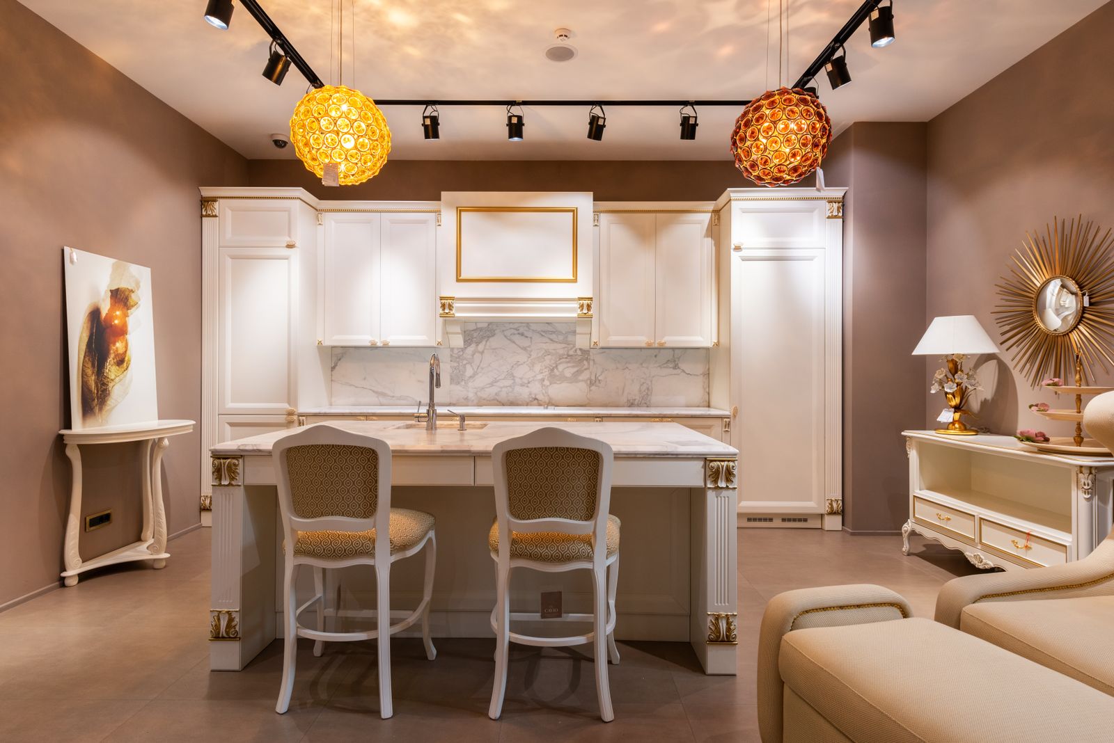 Montecito Village Residence: kitchen