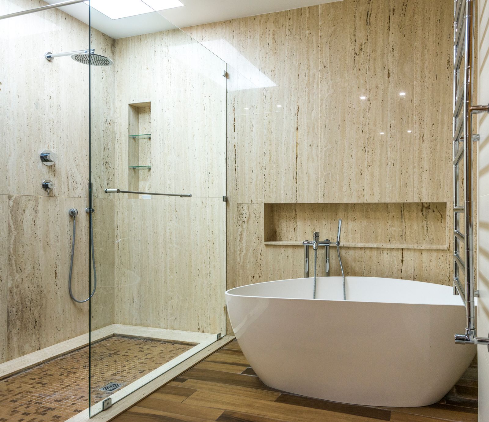 Padaro Lane Beach House: bath